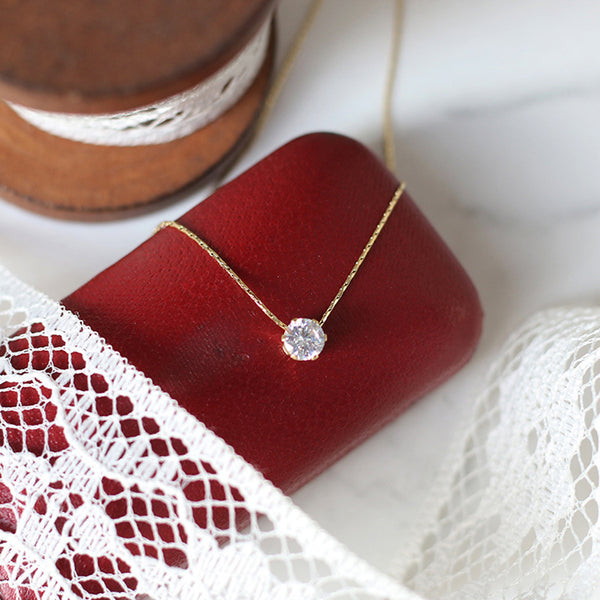 Dainty Solitaire Necklace